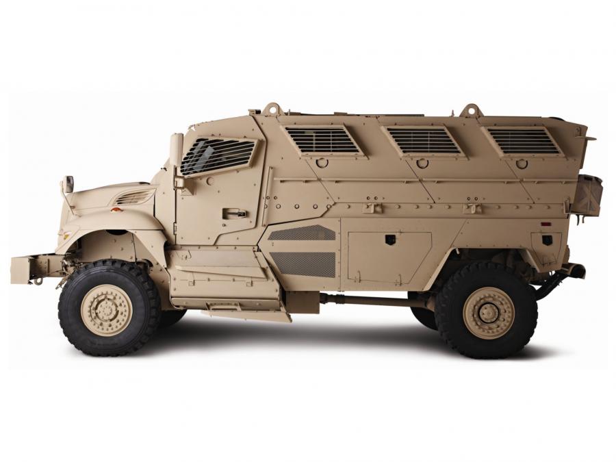  International MaxxPro 4x4 2007 года  (фото 15 из 16)